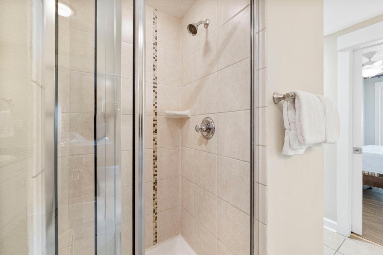 Grand Panama 1-1207 Apartment *